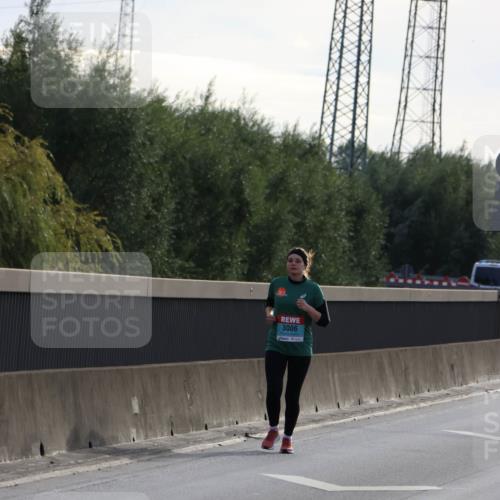 03.10.2024 - Köhlbrandbrückenlauf Miley Keyser http://msf.ph/oto/7164773 03.10.2024 09:28:41 Position 3 3006 meine-sportfotos.de