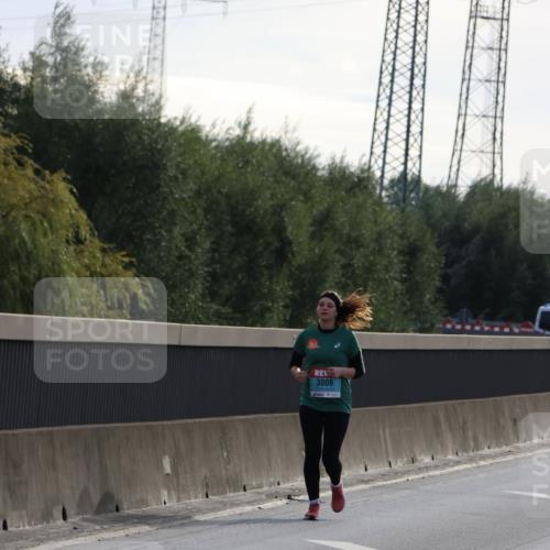 03.10.2024 - Köhlbrandbrückenlauf Miley Keyser http://msf.ph/oto/7164780 03.10.2024 09:28:41 Position 3 3006 meine-sportfotos.de