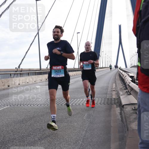 03.10.2024 - Köhlbrandbrückenlauf Matties Gatica Varas http://msf.ph/oto/7165147 03.10.2024 09:18:07 Position 2 2423, 1020 meine-sportfotos.de