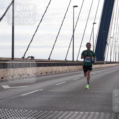 03.10.2024 - Köhlbrandbrückenlauf Matties Gatica Varas http://msf.ph/oto/7165203 03.10.2024 09:18:14 Position 2 1330 meine-sportfotos.de