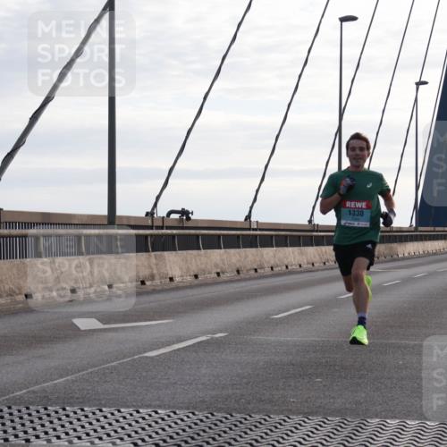 03.10.2024 - Köhlbrandbrückenlauf Matties Gatica Varas http://msf.ph/oto/7165219 03.10.2024 09:18:15 Position 2 1330 meine-sportfotos.de
