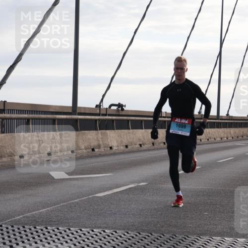 03.10.2024 - Köhlbrandbrückenlauf Matties Gatica Varas http://msf.ph/oto/7165435 03.10.2024 09:18:32 Position 2 1099 meine-sportfotos.de
