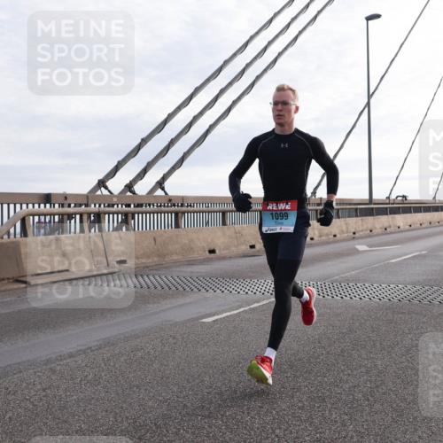 03.10.2024 - Köhlbrandbrückenlauf Matties Gatica Varas http://msf.ph/oto/7165486 03.10.2024 09:18:34 Position 2 1099 meine-sportfotos.de