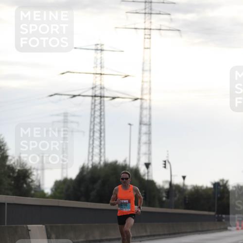 03.10.2024 - Köhlbrandbrückenlauf Fuchs,  Jonas http://msf.ph/oto/7165617 03.10.2024 09:08:39 Position 3 3735 meine-sportfotos.de