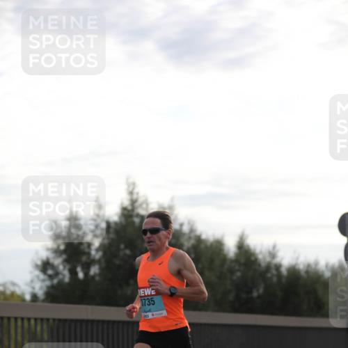 03.10.2024 - Köhlbrandbrückenlauf Fuchs,  Jonas http://msf.ph/oto/7165737 03.10.2024 09:08:42 Position 3 3735 meine-sportfotos.de