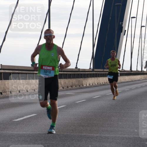 03.10.2024 - Köhlbrandbrückenlauf Matties Gatica Varas http://msf.ph/oto/7165794 03.10.2024 09:18:51 Position 2 1018, 100, 1014 meine-sportfotos.de