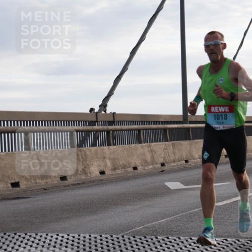 03.10.2024 - Köhlbrandbrückenlauf Matties Gatica Varas http://msf.ph/oto/7165862 03.10.2024 09:18:52 Position 2 1018 meine-sportfotos.de