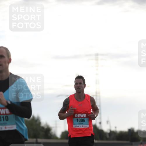 03.10.2024 - Köhlbrandbrückenlauf Fuchs,  Jonas http://msf.ph/oto/7165933 03.10.2024 09:09:24 Position 3 010, 1006 meine-sportfotos.de