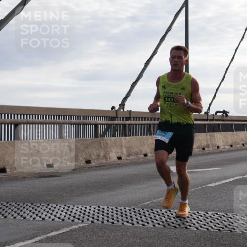 03.10.2024 - Köhlbrandbrückenlauf Matties Gatica Varas http://msf.ph/oto/7165936 03.10.2024 09:18:57 Position 2 100, 1042 meine-sportfotos.de
