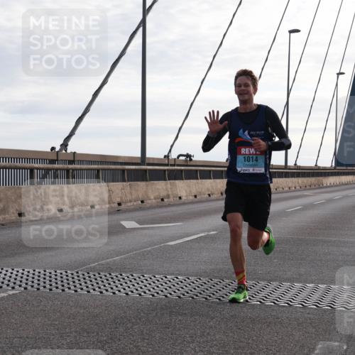03.10.2024 - Köhlbrandbrückenlauf Matties Gatica Varas http://msf.ph/oto/7165981 03.10.2024 09:18:59 Position 2 1014 meine-sportfotos.de