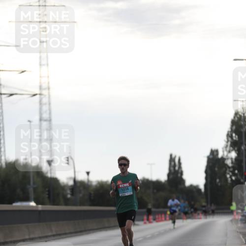 03.10.2024 - Köhlbrandbrückenlauf Fuchs,  Jonas http://msf.ph/oto/7166030 03.10.2024 09:09:31 Position 3 1038 meine-sportfotos.de