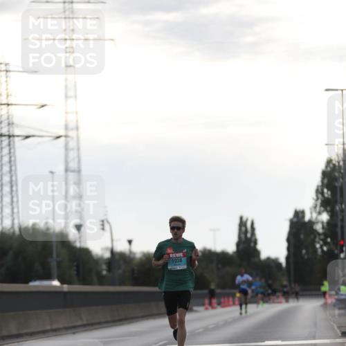 03.10.2024 - Köhlbrandbrückenlauf Fuchs,  Jonas http://msf.ph/oto/7166047 03.10.2024 09:09:32 Position 3 1038 meine-sportfotos.de