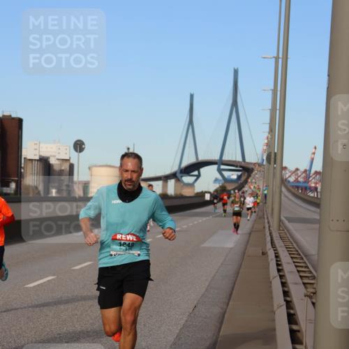03.10.2024 - Köhlbrandbrückenlauf Miley Keyser http://msf.ph/oto/7166103 03.10.2024 09:39:27 Position 3 1248 meine-sportfotos.de