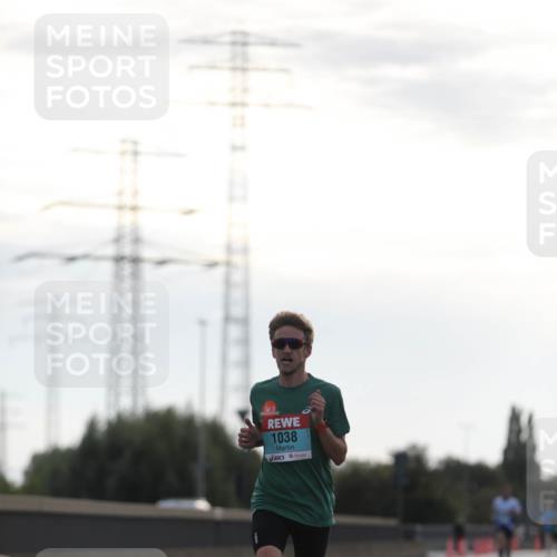03.10.2024 - Köhlbrandbrückenlauf Fuchs,  Jonas http://msf.ph/oto/7166125 03.10.2024 09:09:34 Position 3 1038 meine-sportfotos.de