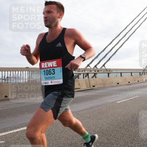 03.10.2024 - Köhlbrandbrückenlauf Matties Gatica Varas http://msf.ph/oto/7166134 03.10.2024 09:19:07 Position 2 1063 meine-sportfotos.de