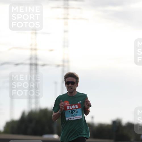 03.10.2024 - Köhlbrandbrückenlauf Fuchs,  Jonas http://msf.ph/oto/7166154 03.10.2024 09:09:34 Position 3 1038 meine-sportfotos.de