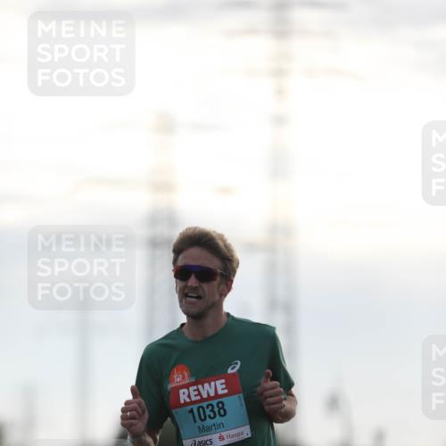 03.10.2024 - Köhlbrandbrückenlauf Fuchs,  Jonas http://msf.ph/oto/7166181 03.10.2024 09:09:34 Position 3 1038 meine-sportfotos.de