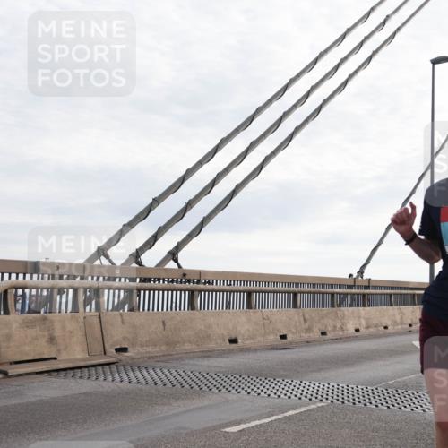 03.10.2024 - Köhlbrandbrückenlauf Matties Gatica Varas http://msf.ph/oto/7166349 03.10.2024 09:19:22 Position 2 1165, 1052 meine-sportfotos.de