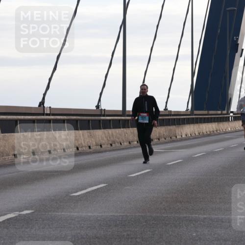 03.10.2024 - Köhlbrandbrückenlauf Matties Gatica Varas http://msf.ph/oto/7166457 03.10.2024 09:19:40 Position 2 1030, 1312 meine-sportfotos.de