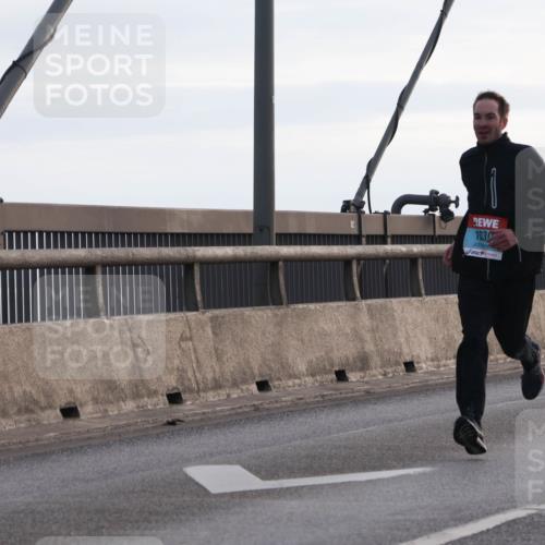 03.10.2024 - Köhlbrandbrückenlauf Matties Gatica Varas http://msf.ph/oto/7166579 03.10.2024 09:19:43 Position 2 103 meine-sportfotos.de
