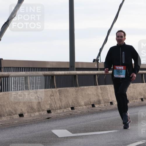 03.10.2024 - Köhlbrandbrückenlauf Matties Gatica Varas http://msf.ph/oto/7166588 03.10.2024 09:19:43 Position 2 1030 meine-sportfotos.de