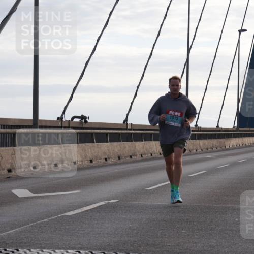 03.10.2024 - Köhlbrandbrückenlauf Matties Gatica Varas http://msf.ph/oto/7166695 03.10.2024 09:19:47 Position 2 1313 meine-sportfotos.de