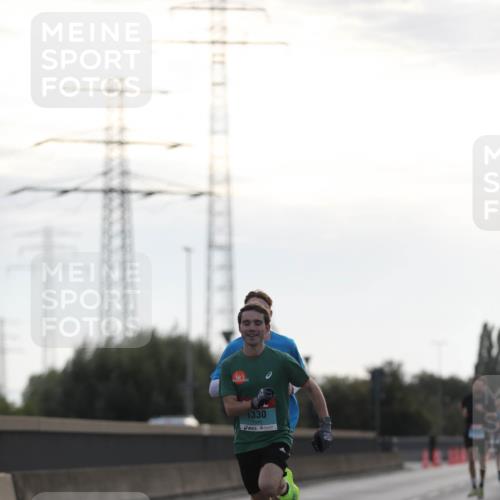 03.10.2024 - Köhlbrandbrückenlauf Fuchs,  Jonas http://msf.ph/oto/7166742 03.10.2024 09:09:55 Position 3 1330 meine-sportfotos.de