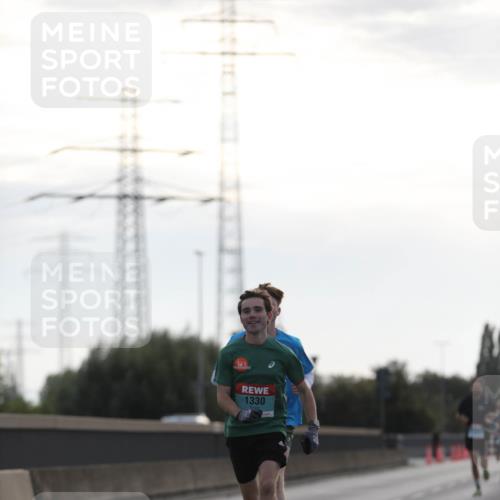 03.10.2024 - Köhlbrandbrückenlauf Fuchs,  Jonas http://msf.ph/oto/7166752 03.10.2024 09:09:55 Position 3 1330 meine-sportfotos.de