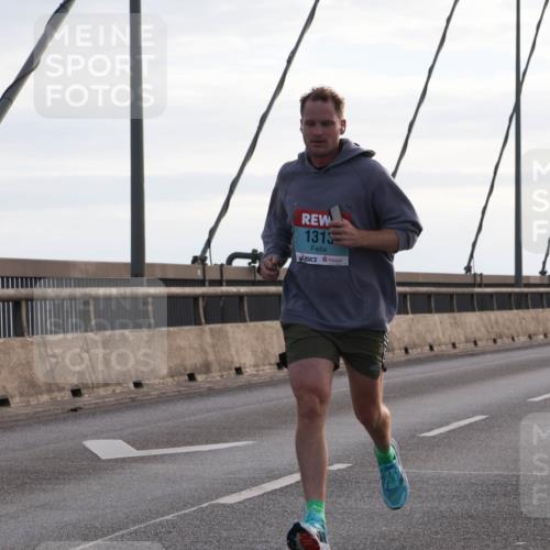 03.10.2024 - Köhlbrandbrückenlauf Matties Gatica Varas http://msf.ph/oto/7166757 03.10.2024 09:19:48 Position 2 1313 meine-sportfotos.de