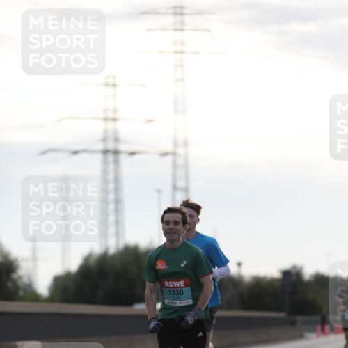 03.10.2024 - Köhlbrandbrückenlauf Fuchs,  Jonas http://msf.ph/oto/7166782 03.10.2024 09:09:55 Position 3 1330 meine-sportfotos.de