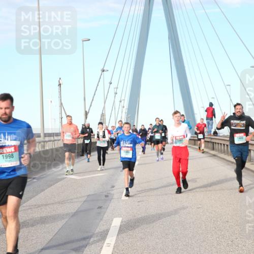 03.10.2024 - Köhlbrandbrückenlauf Jannik Wohlers http://msf.ph/oto/7166804 03.10.2024 09:42:02 Position 2 1998, 1999, 1997, 1400 meine-sportfotos.de