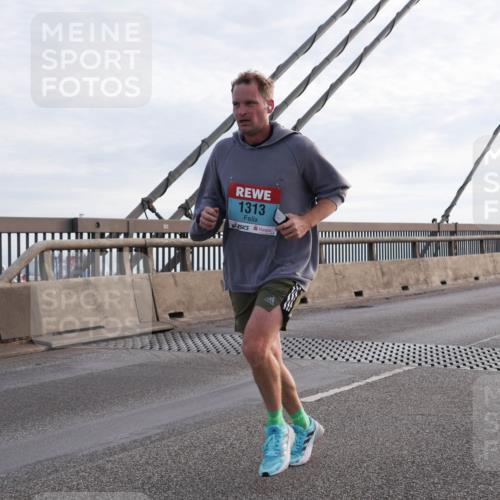 03.10.2024 - Köhlbrandbrückenlauf Matties Gatica Varas http://msf.ph/oto/7166825 03.10.2024 09:19:49 Position 2 1313 meine-sportfotos.de