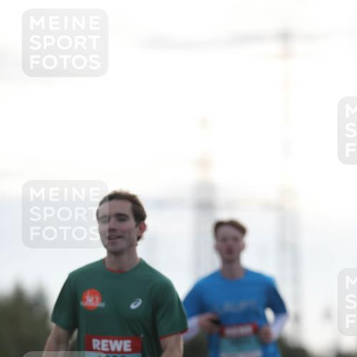 03.10.2024 - Köhlbrandbrückenlauf Fuchs,  Jonas http://msf.ph/oto/7166860 03.10.2024 09:09:56 Position 3 1330 meine-sportfotos.de