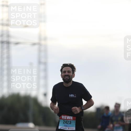 03.10.2024 - Köhlbrandbrückenlauf Fuchs,  Jonas http://msf.ph/oto/7166983 03.10.2024 09:10:02 Position 3 2423 meine-sportfotos.de