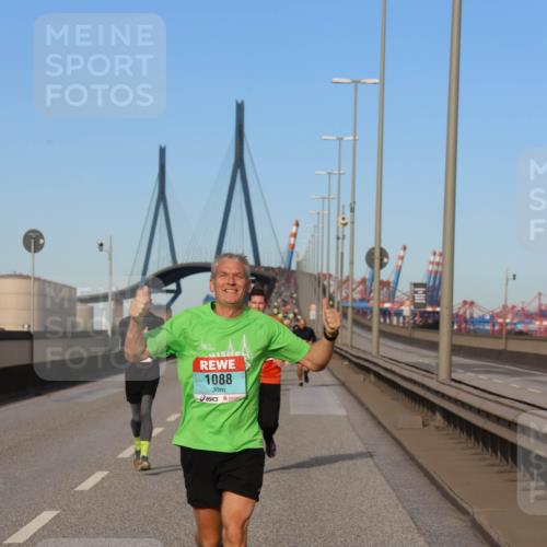 03.10.2024 - Köhlbrandbrückenlauf Miley Keyser http://msf.ph/oto/7167008 03.10.2024 09:41:34 Position 3 1088 meine-sportfotos.de