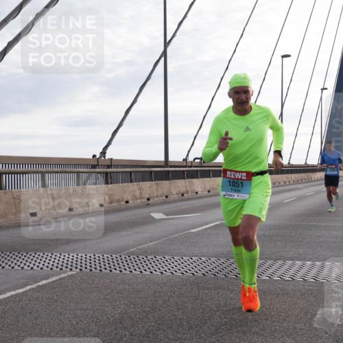 03.10.2024 - Köhlbrandbrückenlauf Matties Gatica Varas http://msf.ph/oto/7167049 03.10.2024 09:19:59 Position 2 1051 meine-sportfotos.de