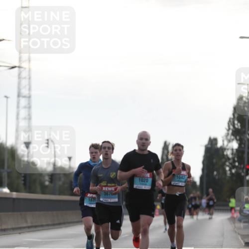 03.10.2024 - Köhlbrandbrückenlauf Fuchs,  Jonas http://msf.ph/oto/7167053 03.10.2024 09:10:04 Position 3 3670, 1839, 1020, 1047 meine-sportfotos.de