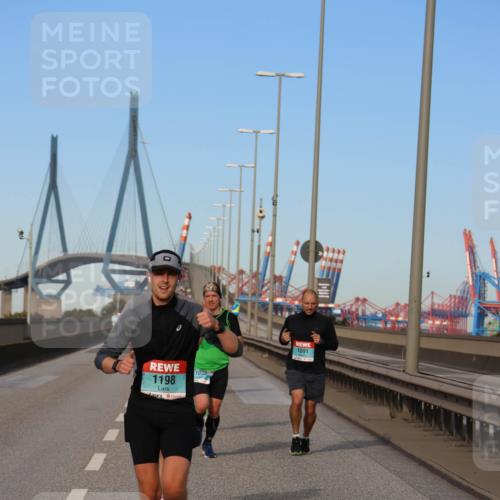 03.10.2024 - Köhlbrandbrückenlauf Miley Keyser http://msf.ph/oto/7167057 03.10.2024 09:41:43 Position 3 1198, 1053, 1091 meine-sportfotos.de