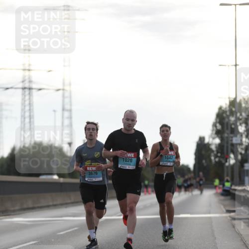 03.10.2024 - Köhlbrandbrückenlauf Fuchs,  Jonas http://msf.ph/oto/7167089 03.10.2024 09:10:05 Position 3 3676, 1020, 1047 meine-sportfotos.de