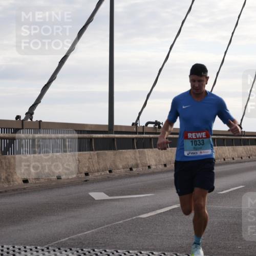 03.10.2024 - Köhlbrandbrückenlauf Matties Gatica Varas http://msf.ph/oto/7167100 03.10.2024 09:20:01 Position 2 1033 meine-sportfotos.de
