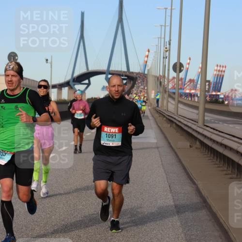 03.10.2024 - Köhlbrandbrückenlauf Miley Keyser http://msf.ph/oto/7167123 03.10.2024 09:41:47 Position 3 1131, 53, 1091 meine-sportfotos.de