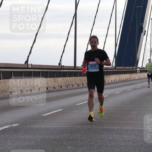 03.10.2024 - Köhlbrandbrückenlauf Matties Gatica Varas http://msf.ph/oto/7167190 03.10.2024 09:20:05 Position 2 2673 meine-sportfotos.de