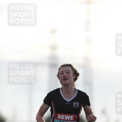 03.10.2024 - Köhlbrandbrückenlauf Fuchs,  Jonas http://msf.ph/oto/7167262 03.10.2024 09:10:14 Position 3 9630, 1024 meine-sportfotos.de