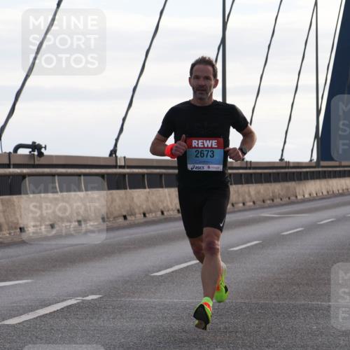 03.10.2024 - Köhlbrandbrückenlauf Matties Gatica Varas http://msf.ph/oto/7167276 03.10.2024 09:20:06 Position 2 2673 meine-sportfotos.de