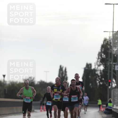 03.10.2024 - Köhlbrandbrückenlauf Fuchs,  Jonas http://msf.ph/oto/7167306 03.10.2024 09:10:21 Position 3 1018, 1054, 1014, 1063 meine-sportfotos.de
