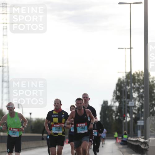 03.10.2024 - Köhlbrandbrückenlauf Fuchs,  Jonas http://msf.ph/oto/7167325 03.10.2024 09:10:24 Position 3 1018, 1054, 1063 meine-sportfotos.de