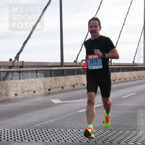 03.10.2024 - Köhlbrandbrückenlauf Matties Gatica Varas http://msf.ph/oto/7167333 03.10.2024 09:20:07 Position 2 2673 meine-sportfotos.de