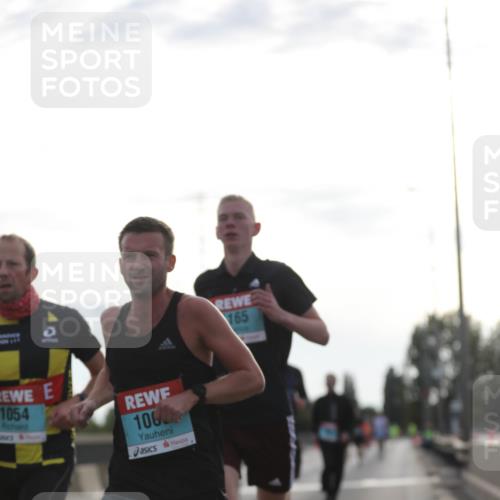03.10.2024 - Köhlbrandbrückenlauf Fuchs,  Jonas http://msf.ph/oto/7167373 03.10.2024 09:10:27 Position 3 1054, 1000, 165 meine-sportfotos.de