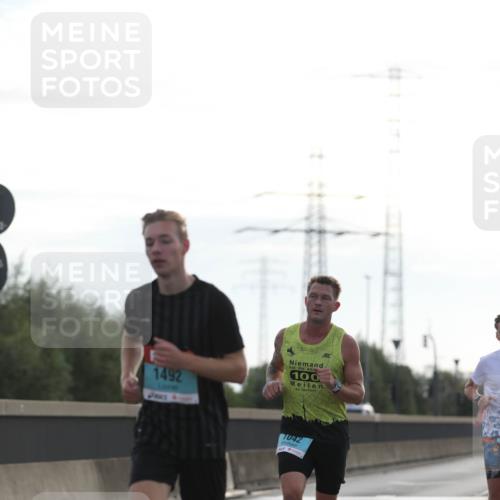 03.10.2024 - Köhlbrandbrückenlauf Fuchs,  Jonas http://msf.ph/oto/7167497 03.10.2024 09:10:38 Position 3 1492, 100, 1042 meine-sportfotos.de