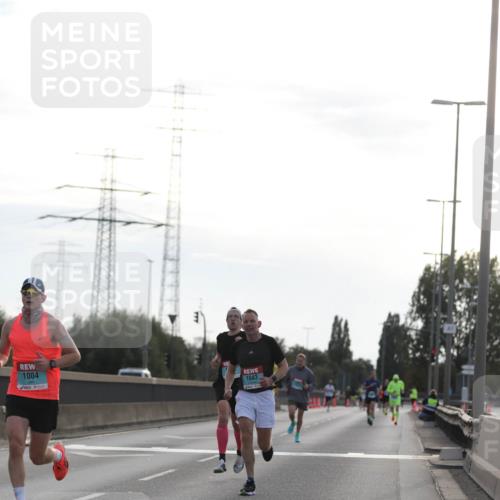 03.10.2024 - Köhlbrandbrückenlauf Fuchs,  Jonas http://msf.ph/oto/7167756 03.10.2024 09:10:43 Position 3 1004, 1043 meine-sportfotos.de